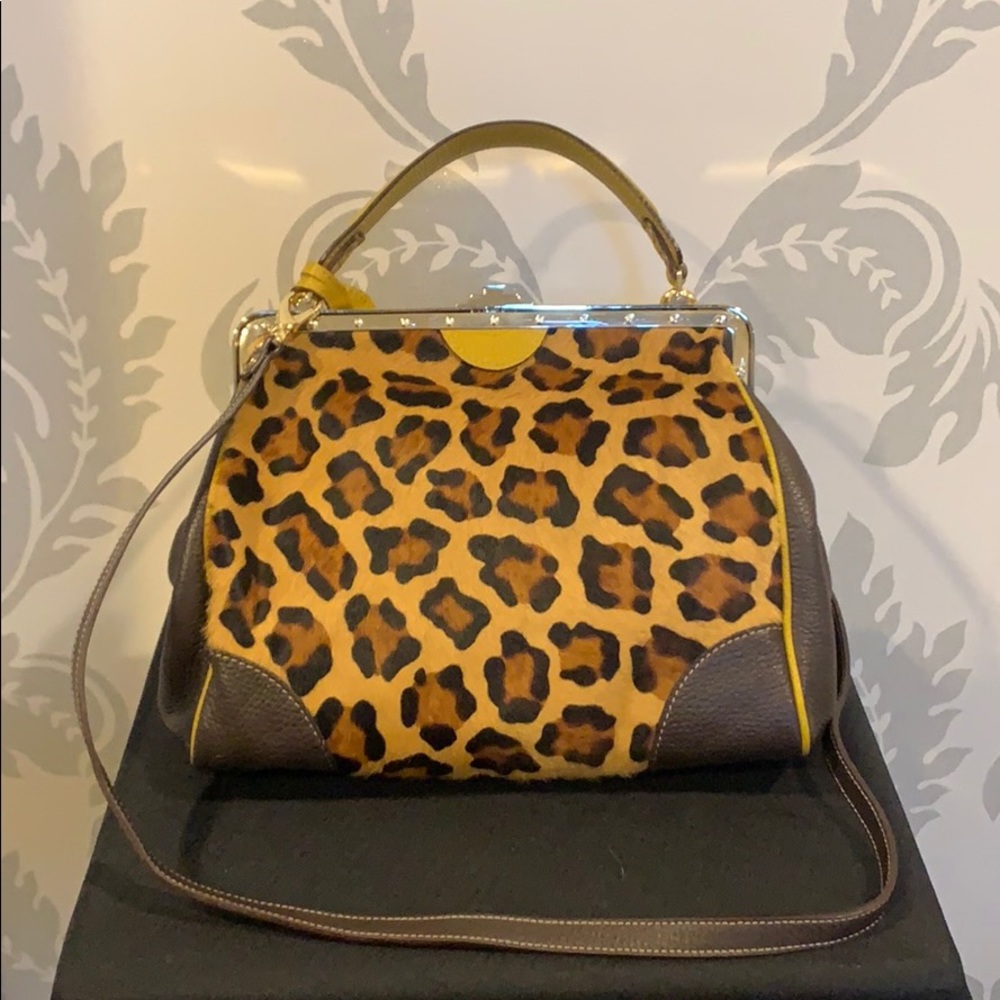 Leather handbag w/cheetah print made in Italy